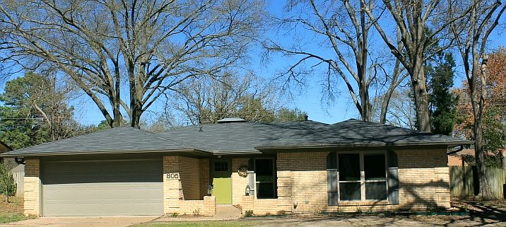 1st image of 805 Bradley Dr