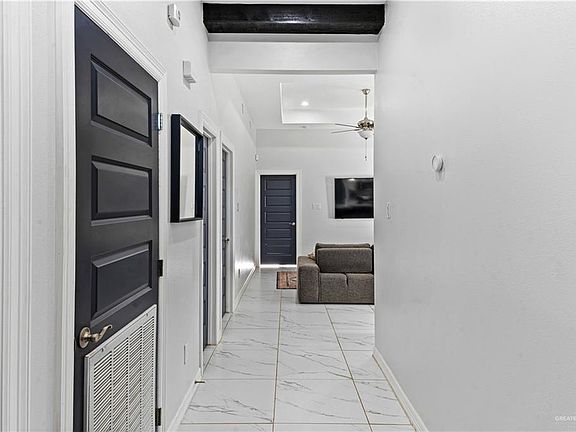 3rd image of 4001 S Rodman Ln