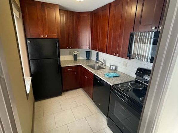 1641 J St APT 2