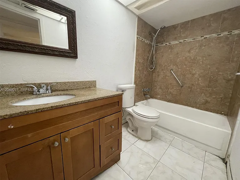1800 SW 81st Ave #1111 — Photo 7