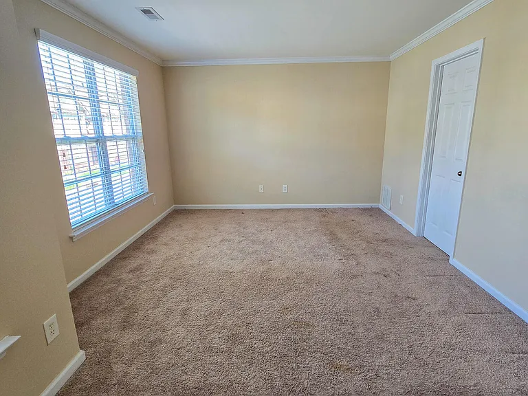 9819 Layla Ave — Photo 24