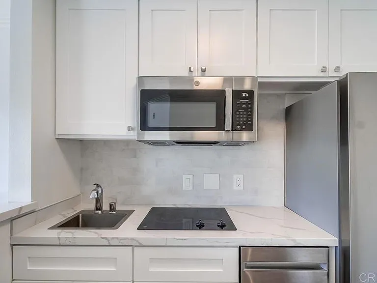 3950 Cleveland Ave #215 — Photo 3