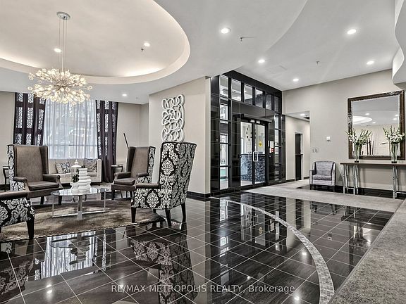 4th image of 7 Carlton St #311