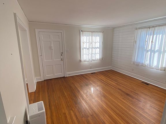 5th image of 420 Bickett Blvd