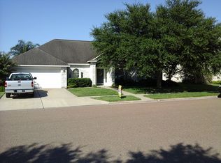 304 Northampton Cir, Victoria, TX 77904