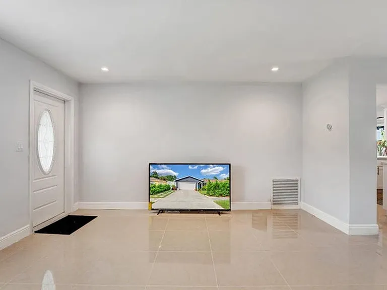 2941 Angler Dr — Photo 8