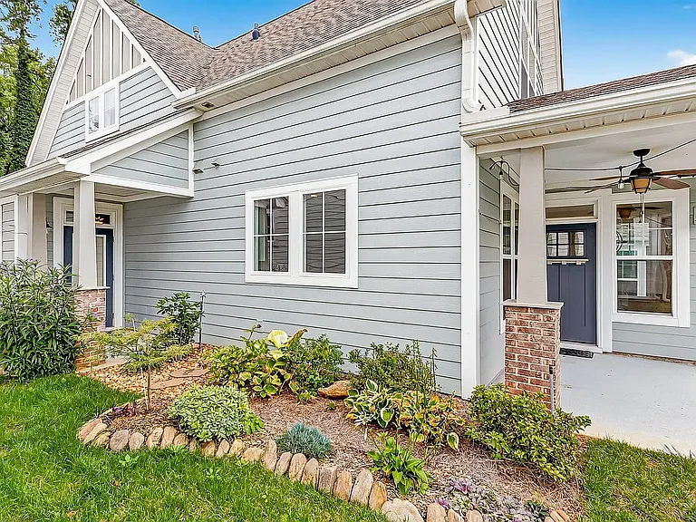 18 Cottage Knoll Cir — Photo 38