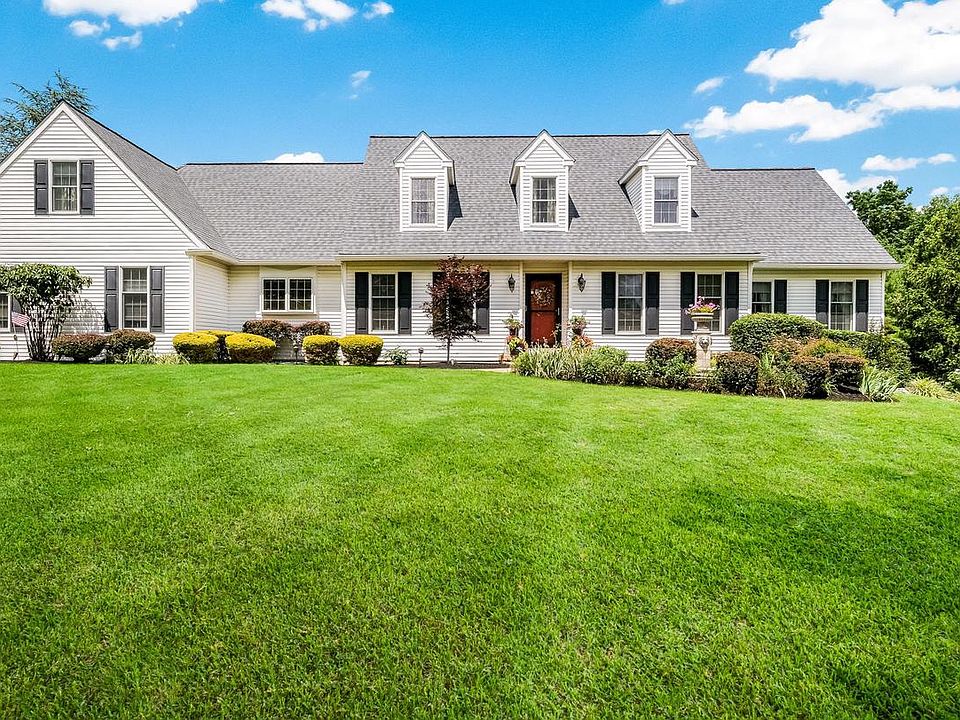 4717 Essex Dr, Doylestown, PA 18902 | Zillow