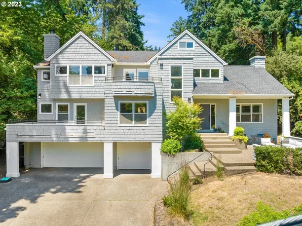 64 Berwick Rd, Lake Oswego, OR 97034