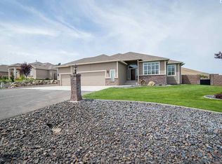 10308 Grandview Ln, Kennewick, WA 99338