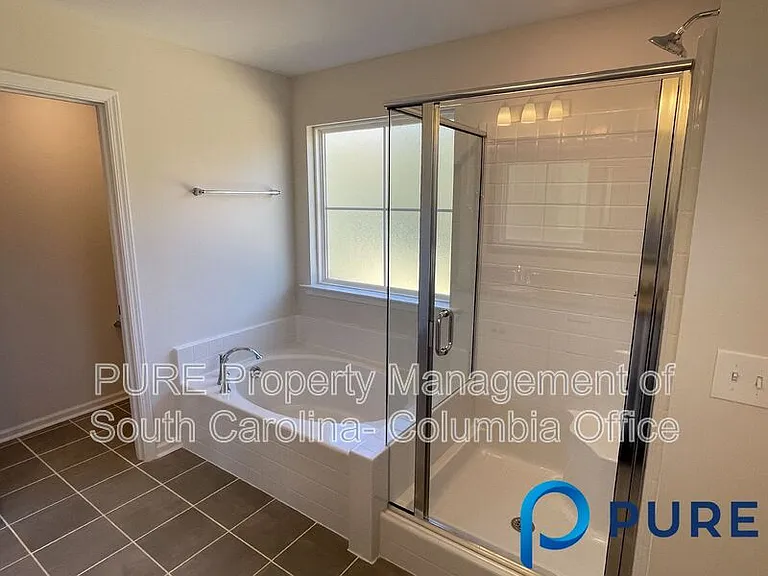 1433 Tamarind Ln — Photo 10