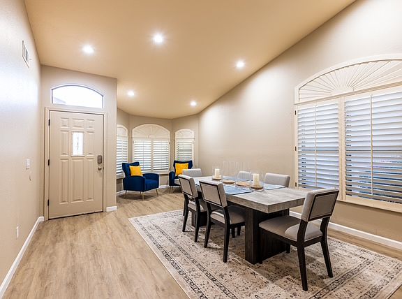 2nd image of 4421 E Lone Cactus Dr