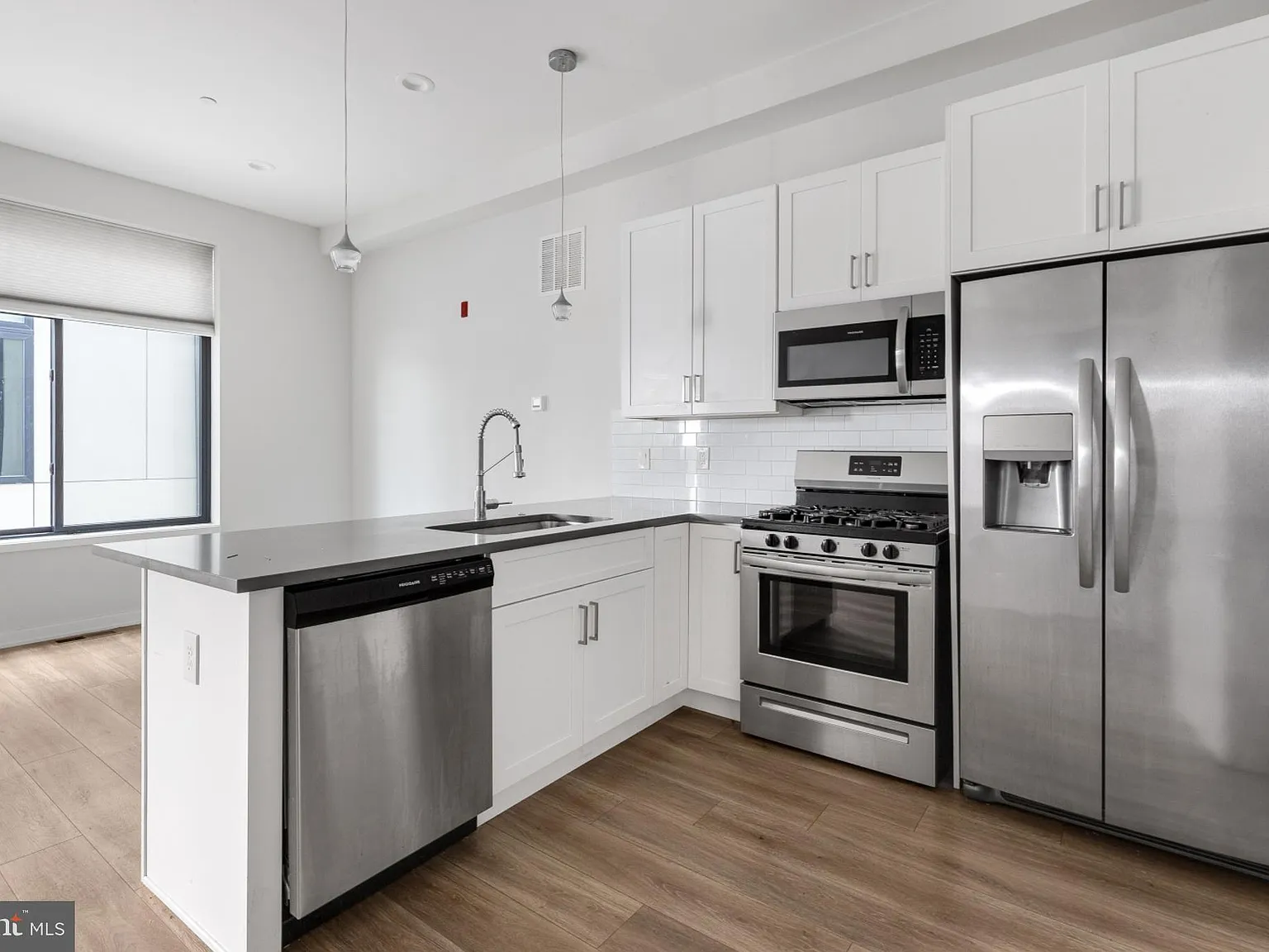 1 bed, 1.5 bath, $1,665 — Photo 1