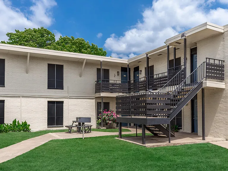 La Fortuna Apartments — Photo 1