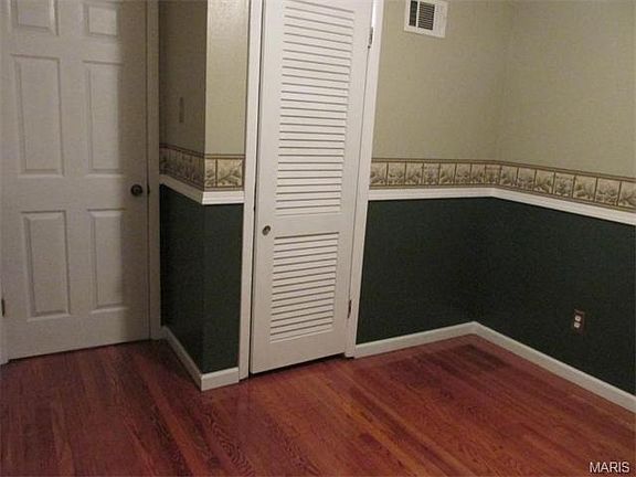 4th image of 164 Flora Dr
