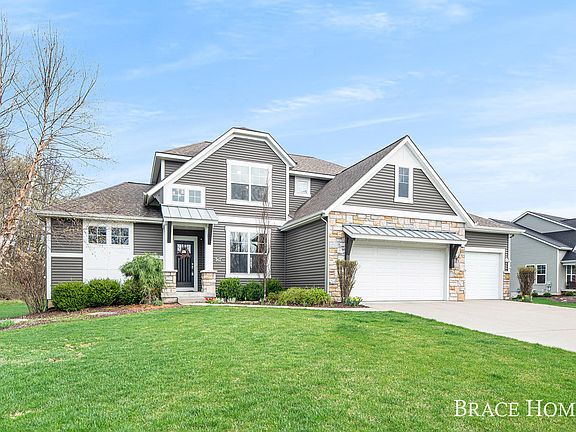 3rd image of 5421 Harvest Moon Ct NE