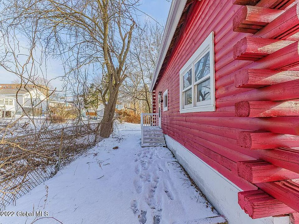 22 CLENDON Avenue, Glens Falls, NY 12801 Zillow