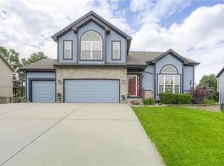 8021 NE 111th Ter, Kansas City, MO 64157