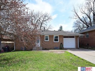 4513 Meredeth St, Lincoln, NE 68506