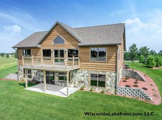 N8548 Island Vw, New Lisbon, WI 53950