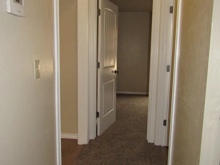 4424 NW Wolf Creek Blvd — Photo 22