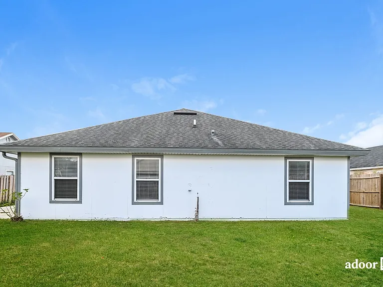 1790 Sheraton Lakes Cir — Photo 15