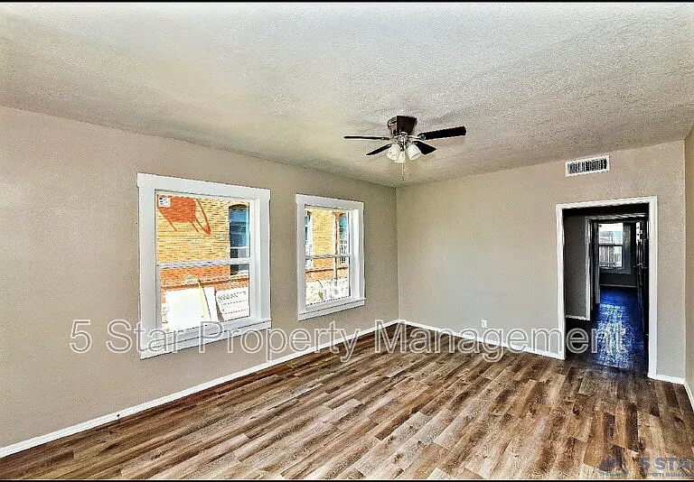 615 Arizona Ave #2 — Photo 8