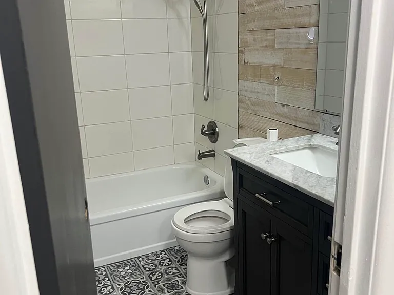 2807 Pembroke Ln #16 — Photo 8
