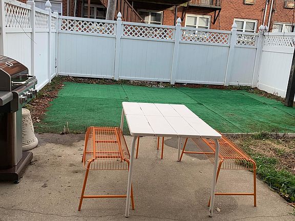 4th image of 15533 78th St APT 1