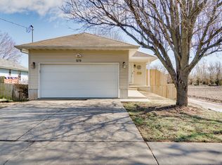 1276 S New Ave, Springfield, MO 65807