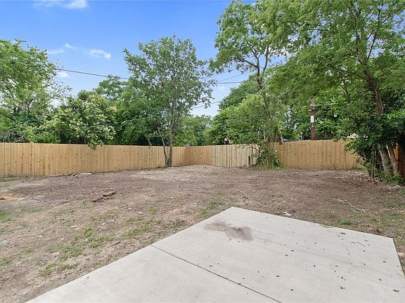 5th image of 1223 E Woodin Blvd
