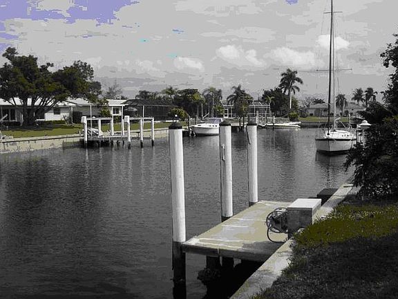 Docks (2)