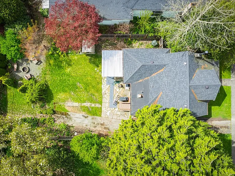 817 S Sullivan St — Photo 22