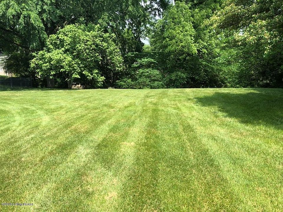 1st image of 216 Mockingbird Gardens Dr
