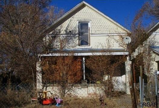 1st image of 613 E 1st St
