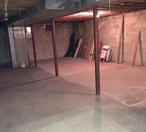 2nd image of 490 E Kennedy Blvd
