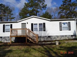 519 Mecklenburg St, Victoria, VA 23974