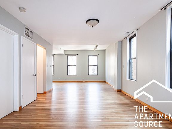 2nd image of 2308 N Greenview Ave #201