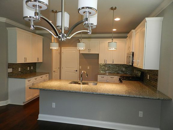 5th image of 3648 NW 26th St