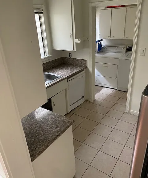 615 Midvale Ave #615 — Photo 6
