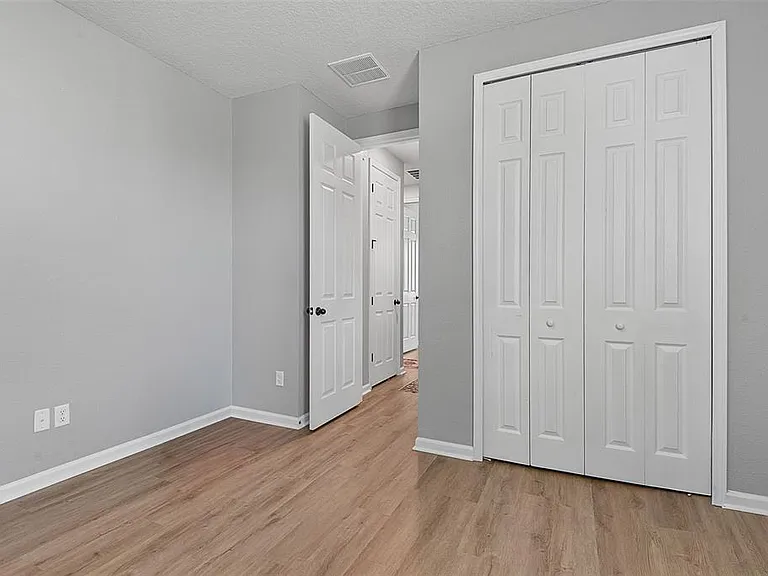 26 Winged Elm Ct — Photo 33