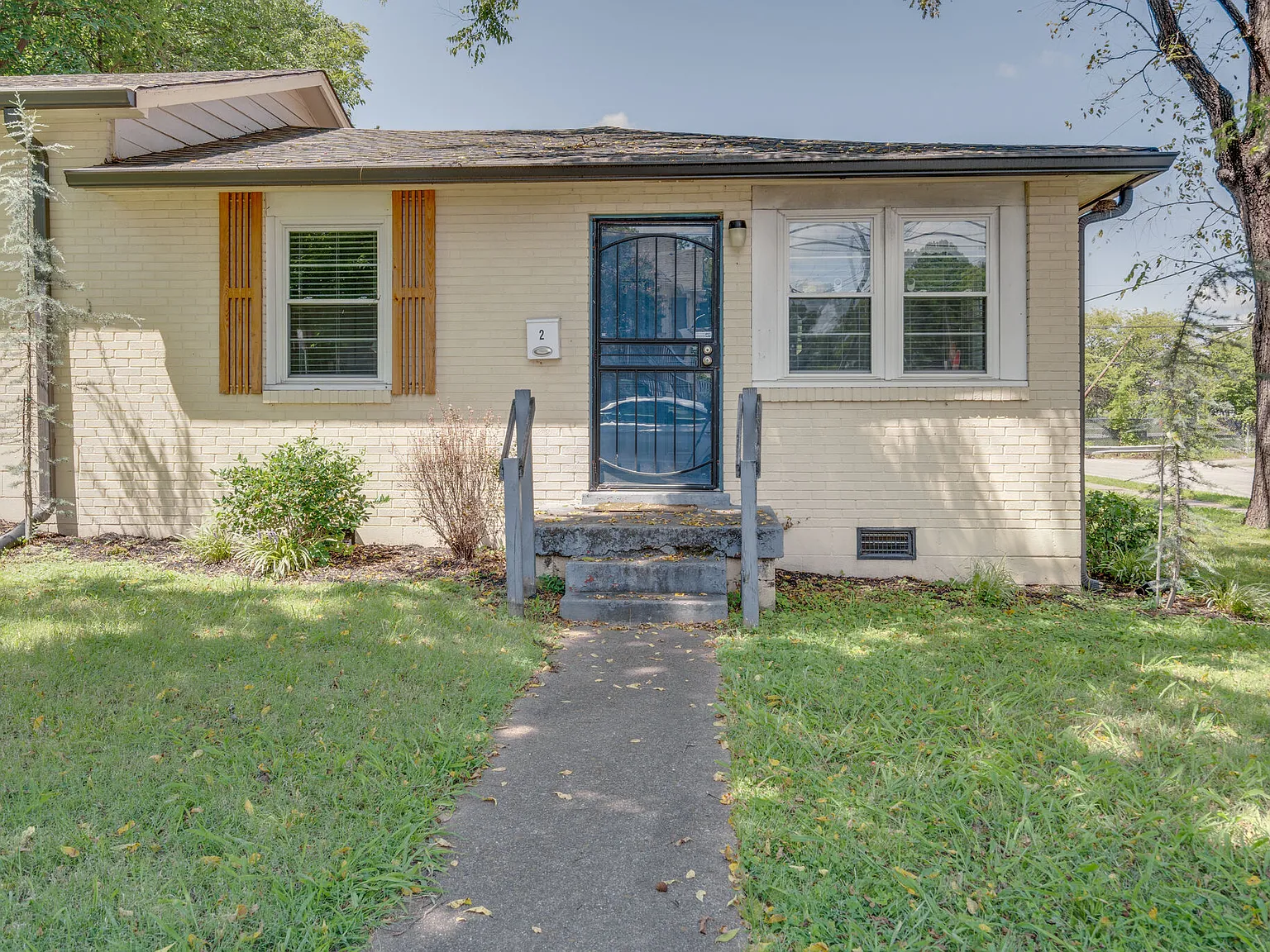 2 bed, 800 sqft, $1,400 — Photo 2