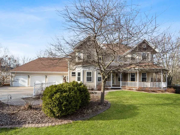 W2672 Hillside Dr, Appleton, WI 54915