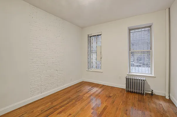 Rented by Creed Realty Group | media 11