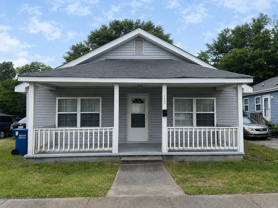 1303 King St