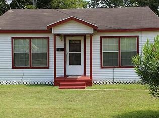 211 E Dumble St, Alvin, TX 77511