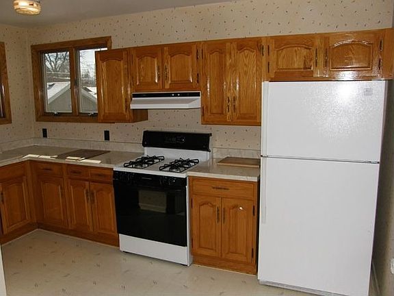 4th image of 2917 N Hoyne Ave