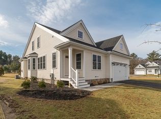 12 Dow Brook Cir, Ipswich, MA 01938