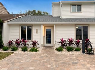 690 Aquatic Dr, Atlantic Beach, FL 32233
