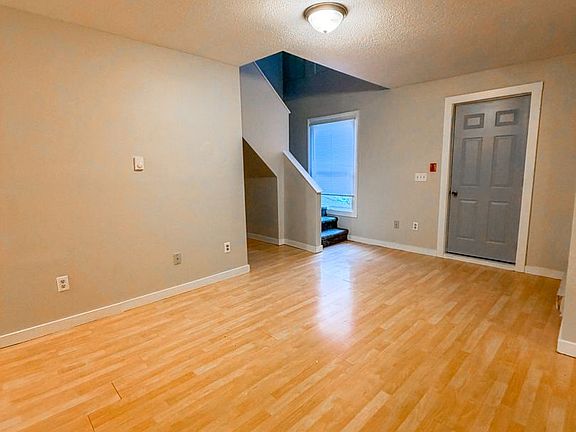 3rd image of 801 Cass St #811